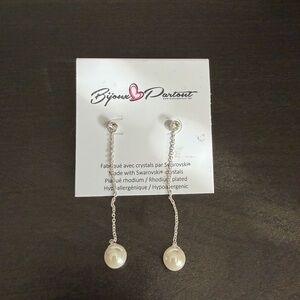 Silver Drop Pearl Earrings with Crystals